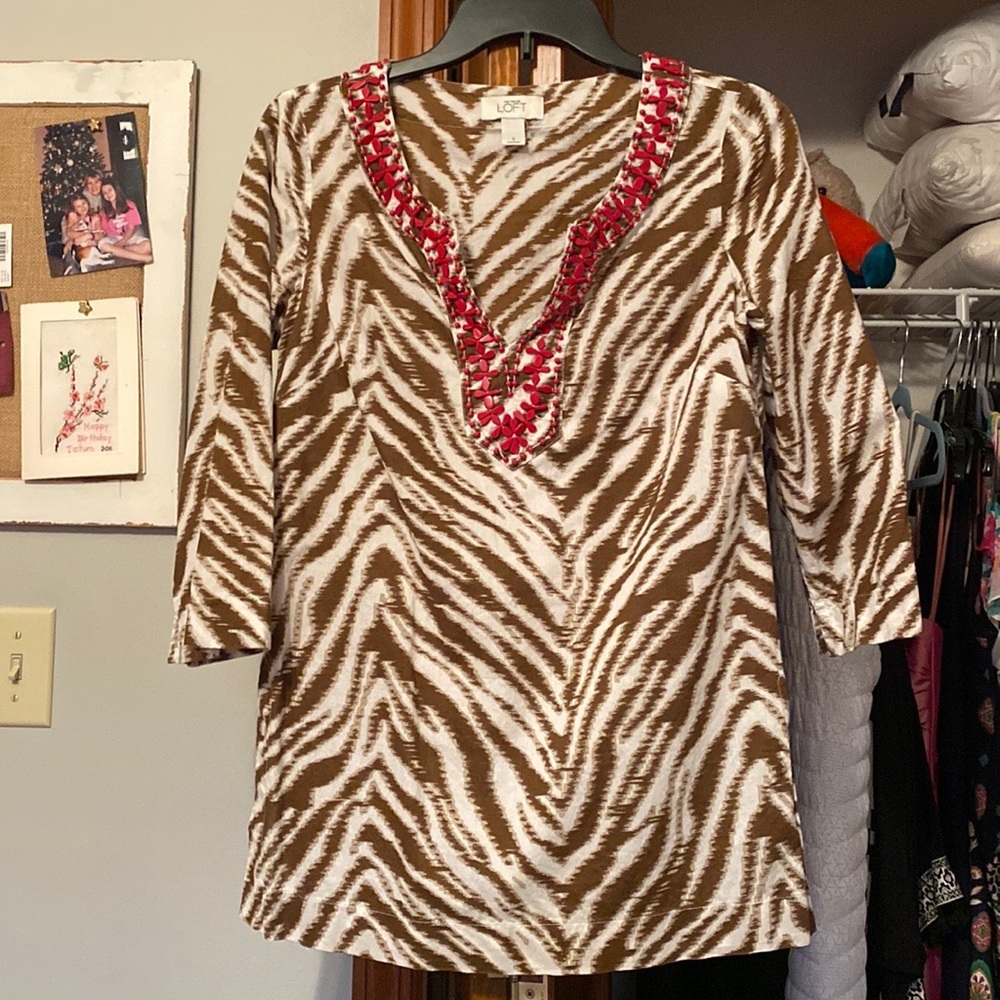 Loft tunic with red beading